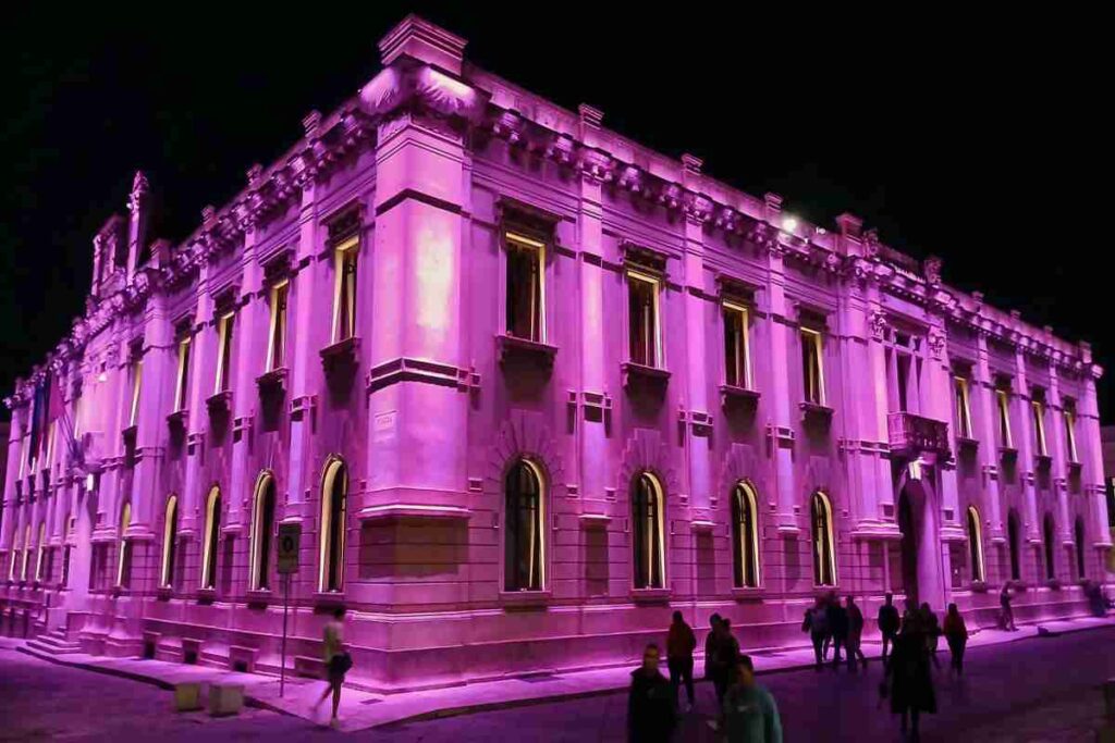 Palazzo San Giorgio Reggio Calabria rosa