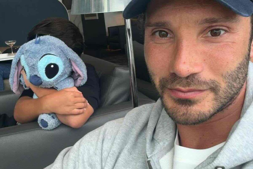 Stefano De Martino e Santiago in viaggio